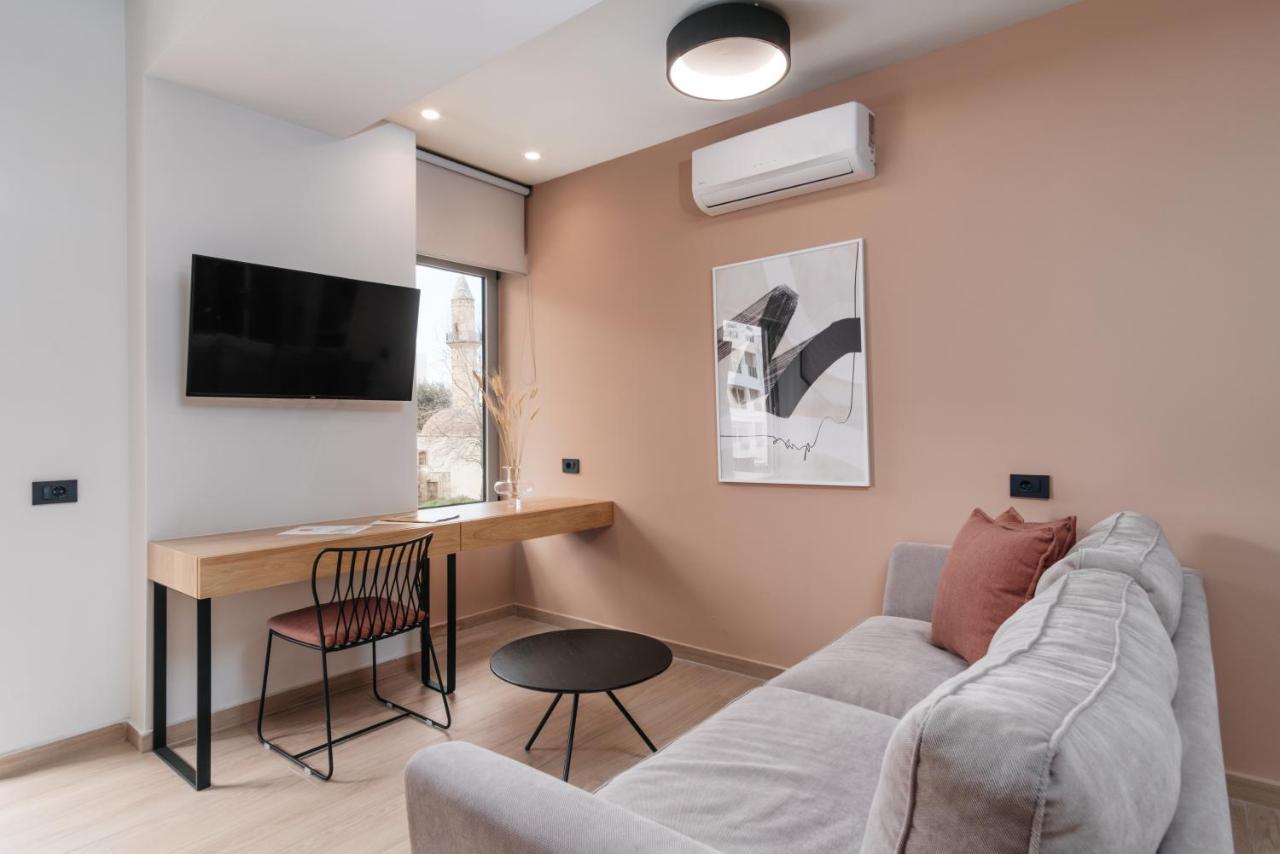 The City Hotel & Suites (Adults Only) 레팀노 외부 사진