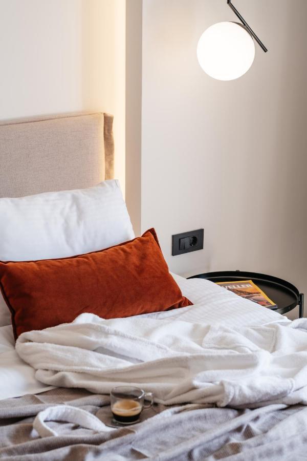 The City Hotel & Suites (Adults Only) 레팀노 외부 사진