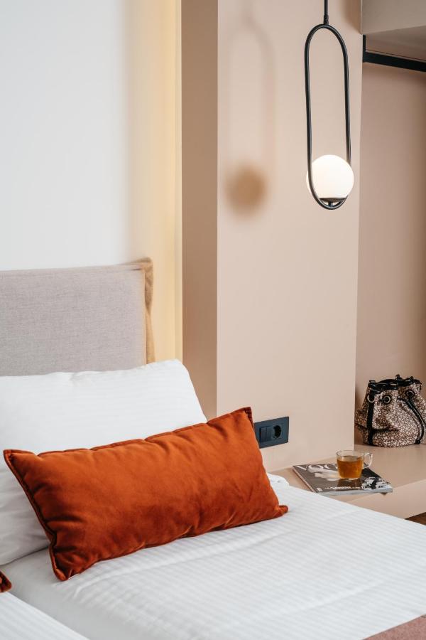 The City Hotel & Suites (Adults Only) 레팀노 외부 사진
