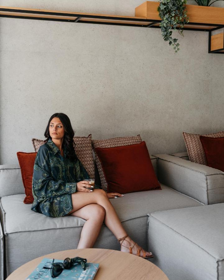 The City Hotel & Suites (Adults Only) 레팀노 외부 사진