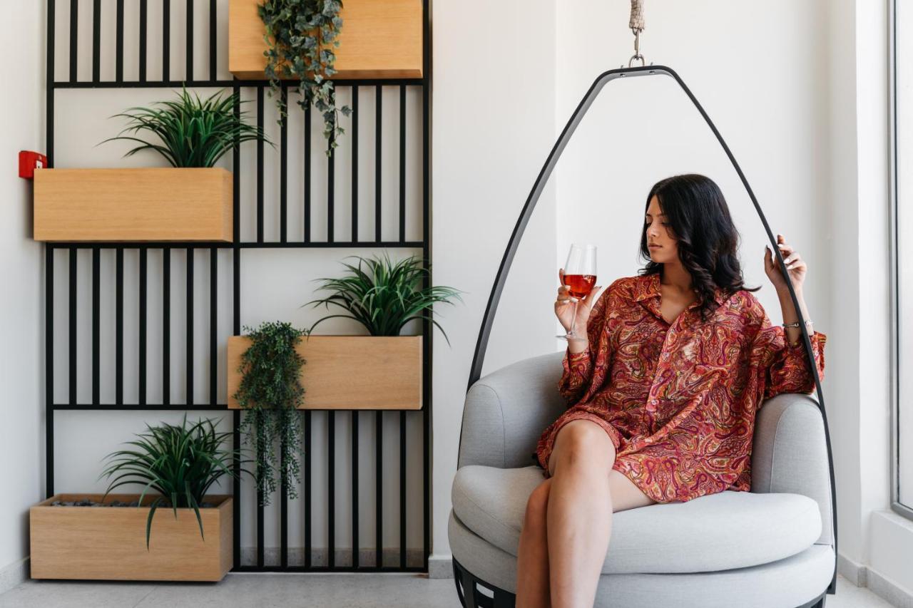The City Hotel & Suites (Adults Only) 레팀노 외부 사진
